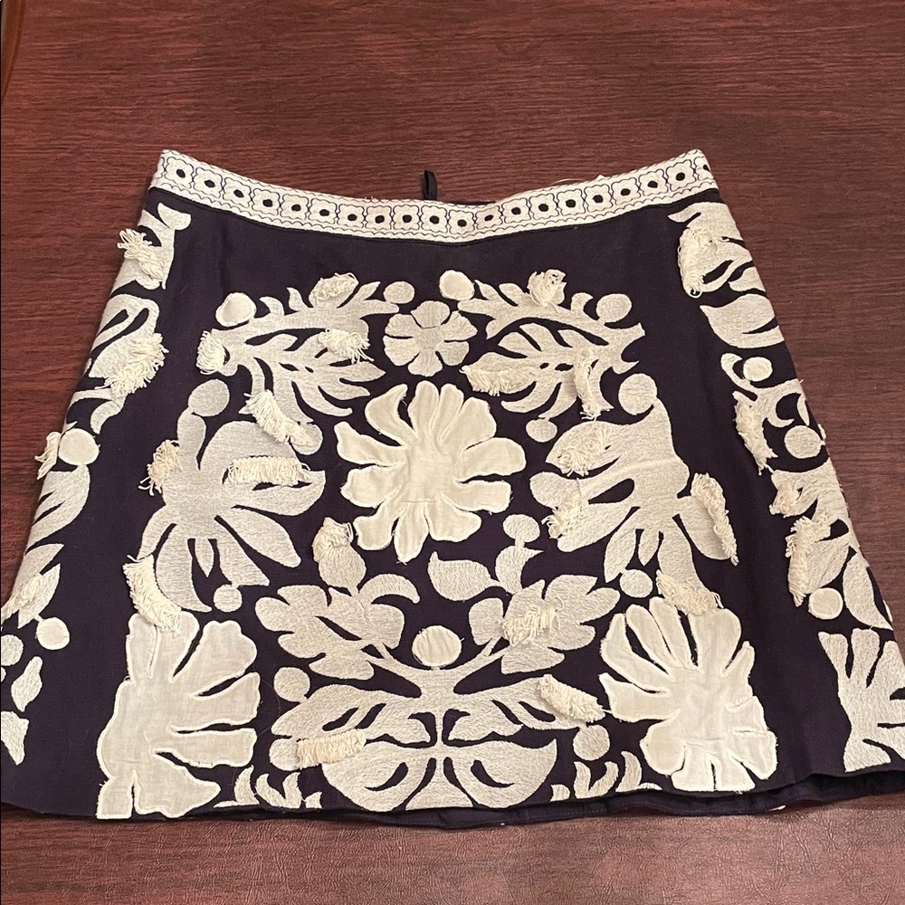 Anthropologie Navy and Cream embroidered Mini Skirt